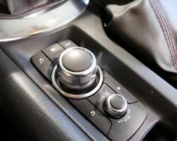 Mazda MX-5 ND Roadster 1.5 131cv Dynamique 9