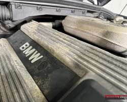 BMW 318is E36 140cv 8