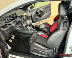 Peugeot 208 GTI 1.6 THP 208cv 11