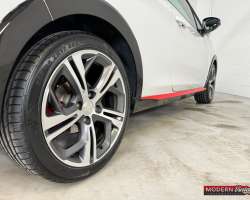 Peugeot 208 GTI 1.6 THP 208cv 6