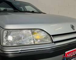 Renault 25 TXI 140cv 4