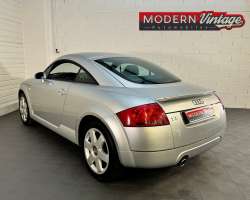 Audi TT 1.8T Coupé 180cv 9