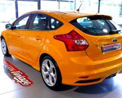 Ford Focus ST 2.0 Ecoboost 250cv 11