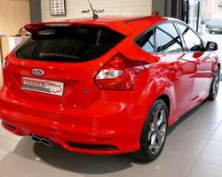 Ford Focus ST 2.0 Ecoboost 250cv 11