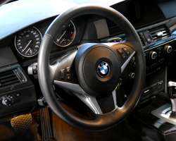 BMW 530dA Touring E61 235cv Luxe 6