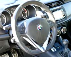 Alfa Romeo Giulietta 2.0 JTDM 175cv QV Line 9