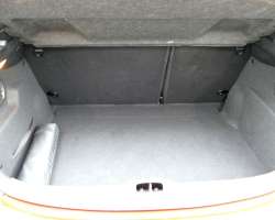 Peugeot 208 GTI 1.6 THP 200cv 4 Peugeot 208 GTI 1.6 THP 200cv 4