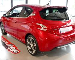 Peugeot 208 GTI 1.6 THP 200cv 8