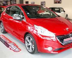 Peugeot 208 GTI 1.6 THP 200cv 10