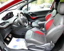 Peugeot 208 GTI 1.6 THP 200cv 15