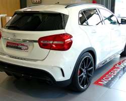 Mercedes-Benz GLA 45 AMG 4Matic Speedshift 24