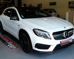 Mercedes-Benz GLA 45 AMG 4Matic Speedshift 25