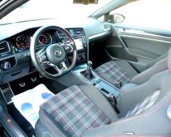 VOLKSWAGEN GOLF VII GTI 220 GPS/XENON/TO 19