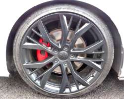 VOLKSWAGEN GOLF VII GTI 220 11