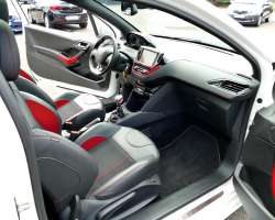 Peugeot 208 GTI 1.6 THP 200 6
