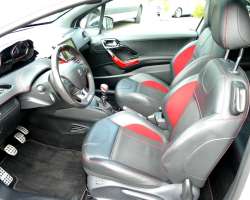 Peugeot 208 GTI 1.6 THP 200 23