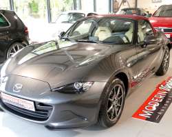 Mazda MX-5 Skyactiv-G 1.5 131 Sakura 3 Mazda MX-5 Skyactiv-G 1.5 131 Sakura 3