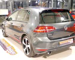 Volkswagen Golf VII GTI Performance 230cv DSG 9