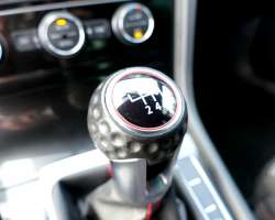 Volkswagen Golf VII GTI Performance 230cv 8