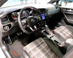 Volkswagen Golf VII GTI Performance 230cv DSG 16