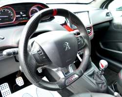 Peugeot 208 GTI 1.6 THP 200 8