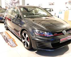 Volkswagen Golf VII GTI Performance 230cv DSG 10