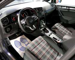 Volkswagen Golf VII GTI Performance 230cv DSG 11