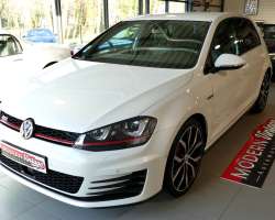 Volkswagen Golf VII GTI Performance 230cv DSG 3