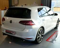 Volkswagen Golf VII GTI Performance 230cv DSG 15