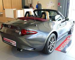 Mazda MX-5 Roadster 2.0 160 Skyactiv Sakura 10