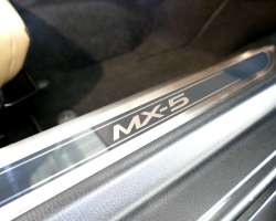 Mazda MX-5 Roadster 1.5 131 Sakura 5 Mazda MX-5 Roadster 1.5 131 Sakura 5