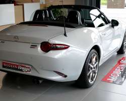 Mazda MX-5 2.0 160 Roadster Selection Recaro 16