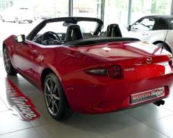 Mazda MX-5 2.0 160 Roadster Selection 14