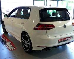 Volkswagen Golf VII 2.0 TDI 150 R-Line 14