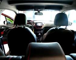 Peugeot 208 GTI 1.6 THP 200 4 Peugeot 208 GTI 1.6 THP 200 4