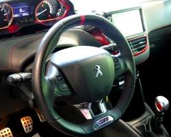 Peugeot 208 GTI 1.6 THP 200 6