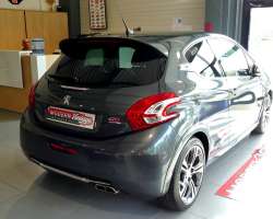 Peugeot 208 GTI 1.6 THP 200cv 14