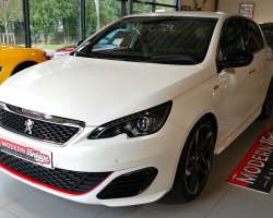 Peugeot 308 GTi 1.6 THP 270 by Peugeot Sport 3