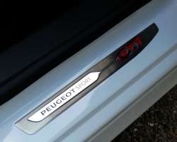 Peugeot 308 GTi 1.6 THP 270 by Peugeot Sport 8