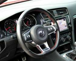 Volkswagen Golf VII GTI Performance 2.0 TSI 230 6