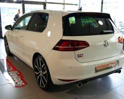 Volkswagen Golf VII GTI 230 DSG Performance 12