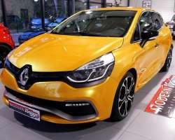 Renault Clio IV RS Trophy EDC 220 3 Renault Clio IV RS Trophy EDC 220 3