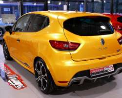 Renault Clio IV RS Trophy EDC 220 13