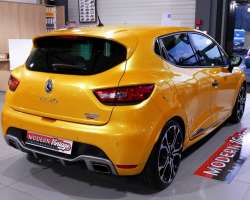 Renault Clio IV RS Trophy EDC 220 14