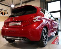 Peugeot 208 GTI 1.6 THP 200cv 22