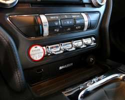 Ford Mustang GT Fastback 5.0 V8 421cv 9