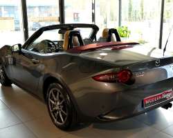 Mazda MX-5 Skyactiv-G 1.5 131cv Sakura 22