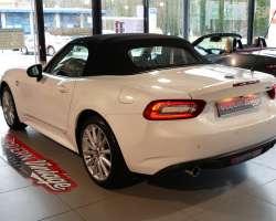 Fiat 124 Spider 1.4 Multiair Turbo 140 Lusso 12