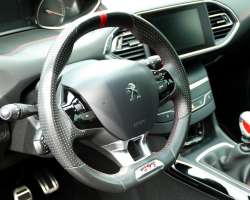 Peugeot 308 GTi 1.6 THP 272cv 7