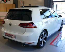 Volkswagen Golf VII GTI Performance 230cv 17